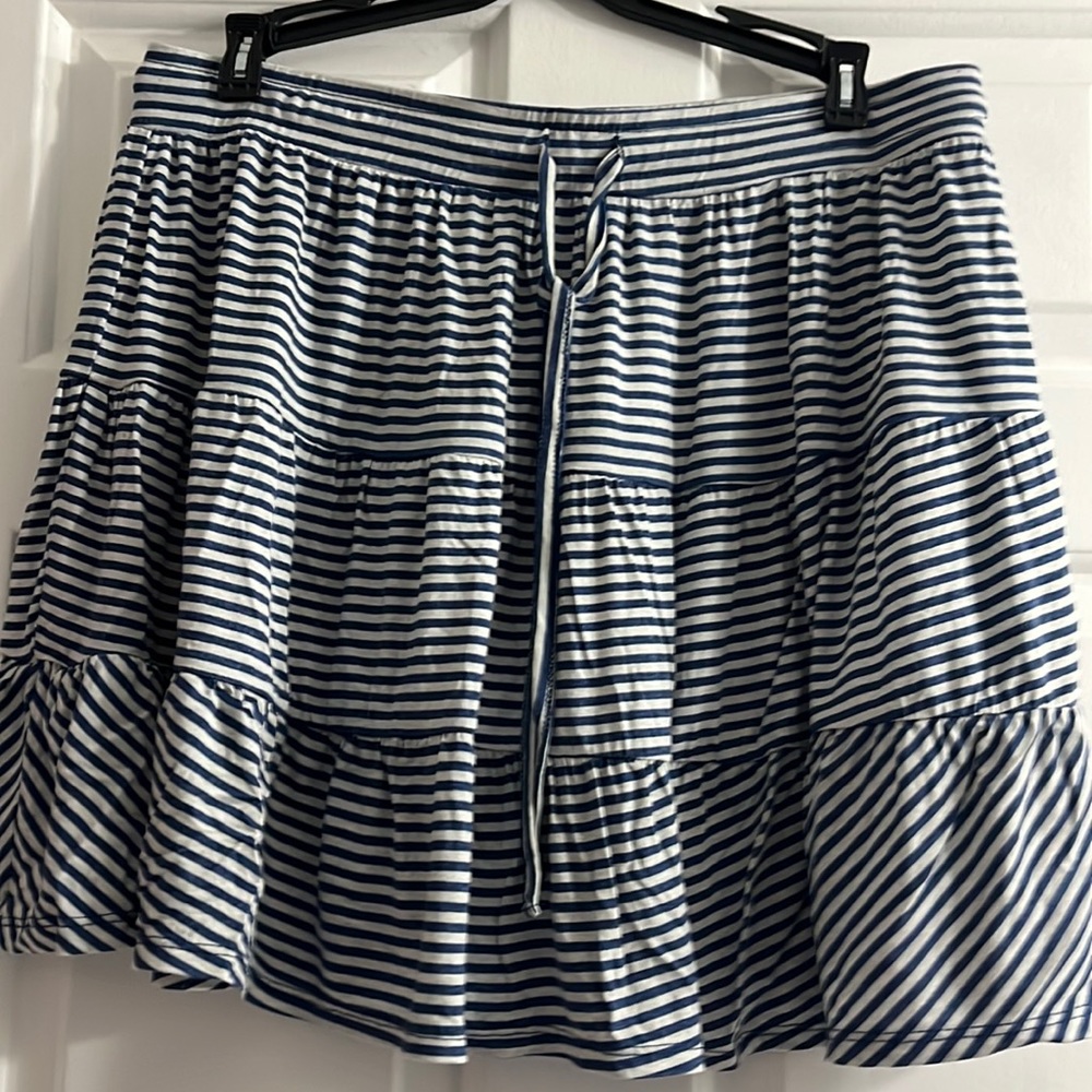 Lularoe short skirt size med